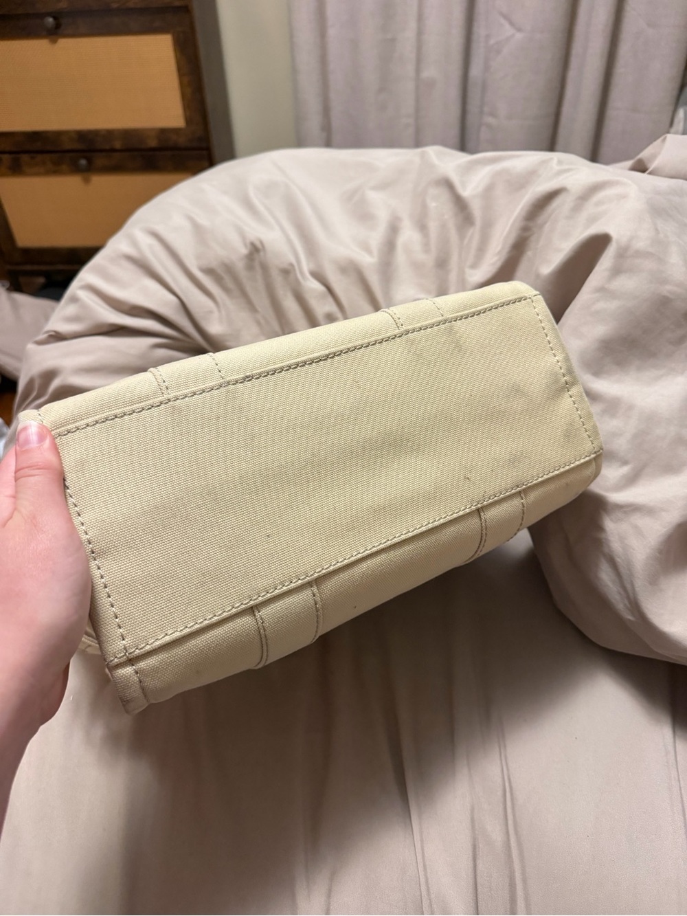 Marc Jacobs Cream Canvas The Tote Bag - Picture 6 of 11